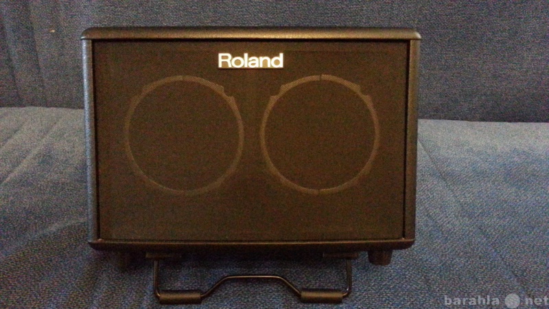 Продам: Roland AC-33 комбоусилитель для гитары