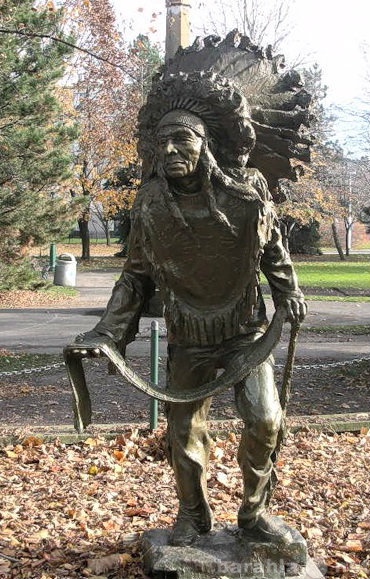 Продам: Креативная скульптура"Вождь индейц