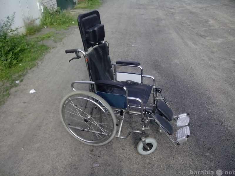 Продам: инвалидное кресло-коляска