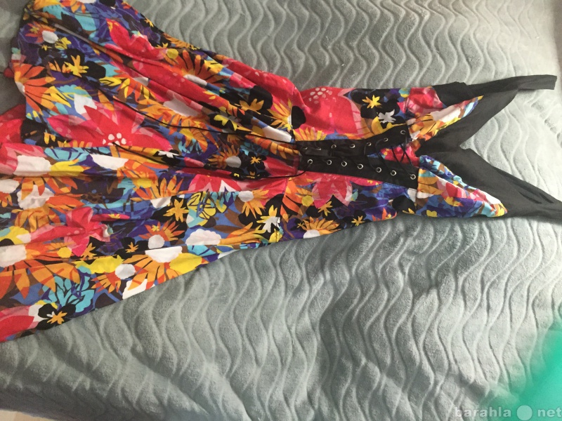 Продам: Летнее цветочное платье