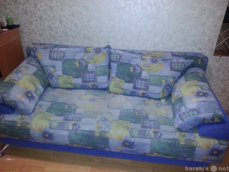 Продам: Продам раскладной двуспальный диван б/у