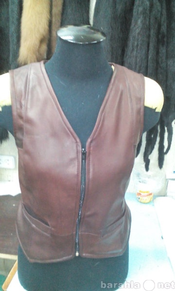 Продам: жилетик женский кожаный новый