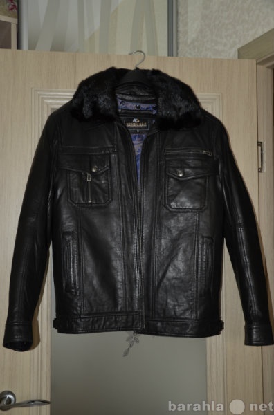 Продам: Продам кожаную куртку осень-зима (новая)