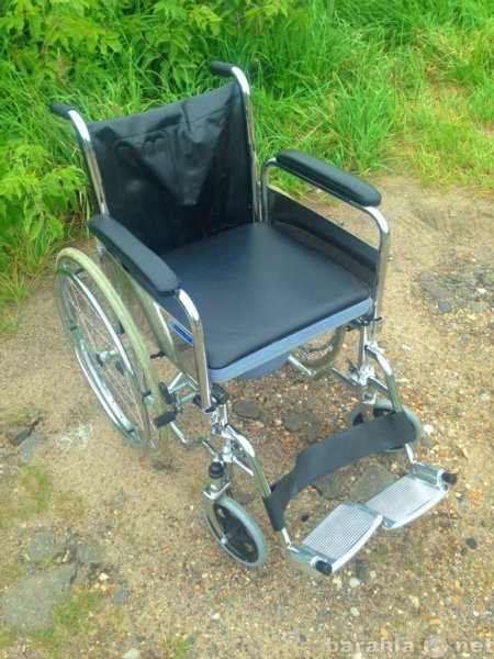 Продам: Инвалидную коляску TITAN (Германия)
