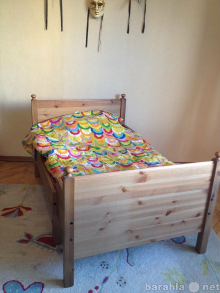 Продам: Детская раздвижная кровать плюс матрасы