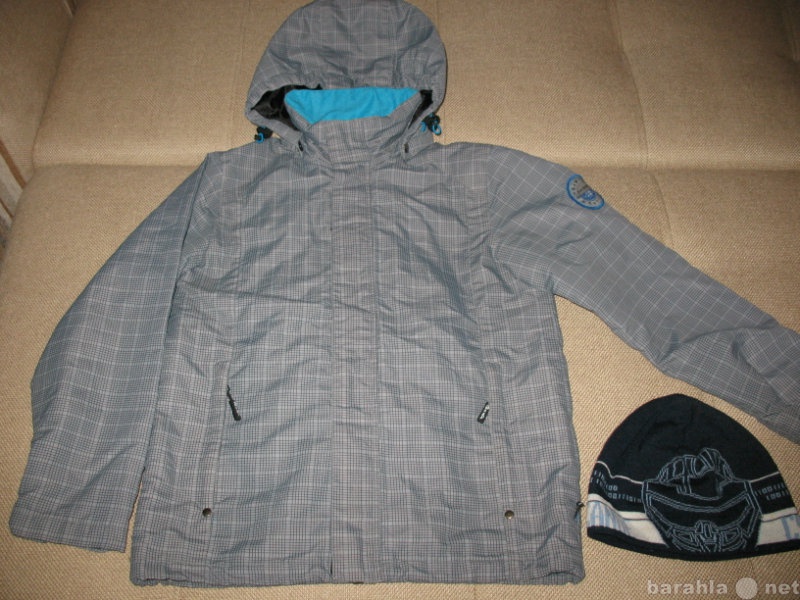 Продам: куртка на мальчика р.146 + шапка