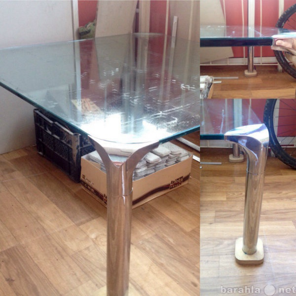 Продам: стеклянный стол