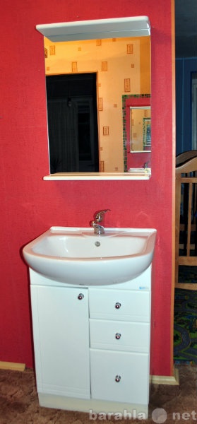 Продам: Тумба с раковиной и зеркалом для ванной