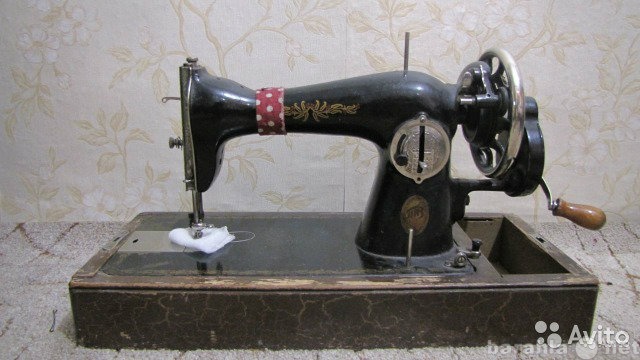 Продам: Старая швейная машина