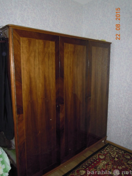 Продам: шкаф -кровать с прикроватными тумбами -