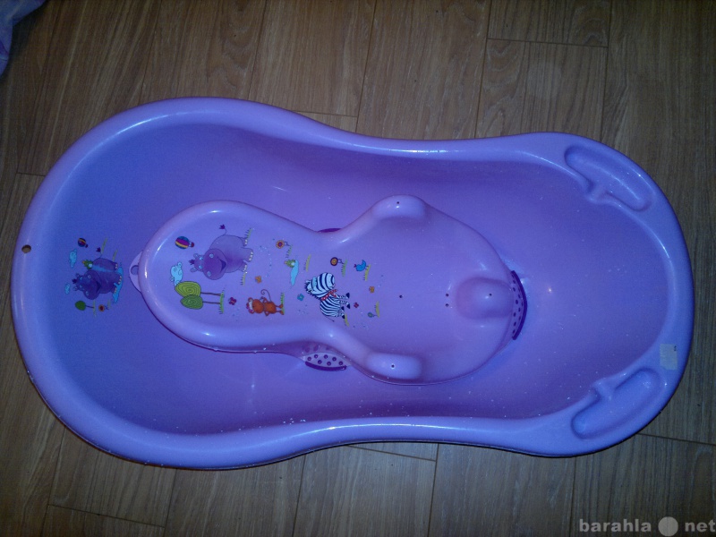 Продам: Ванночка с горокой для купания младенцев