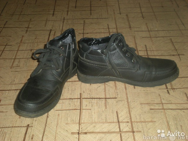 Продам: Ботинки черные 41 размера
