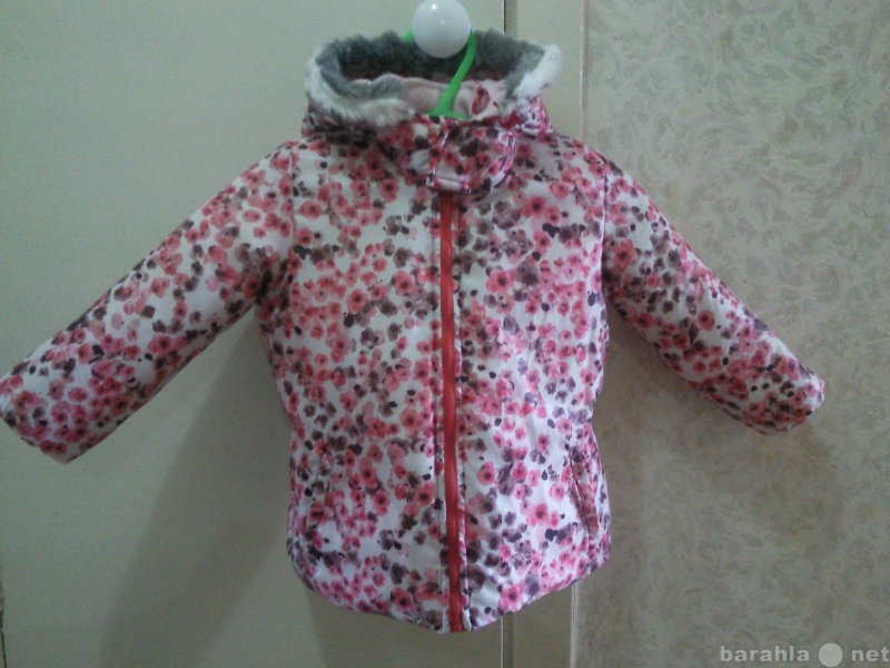 Продам: Детская зимняя куртка на девочку