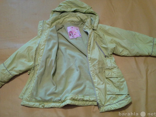 Продам: Куртка для девочки на холофайбере