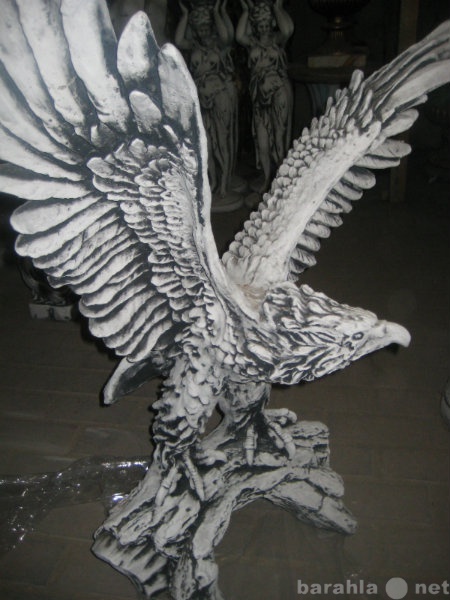 Продам: Скульптура из бетона "Орел"