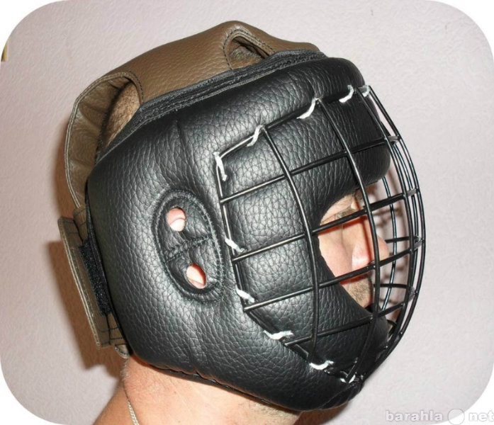 Продам: Шлем с решёткой