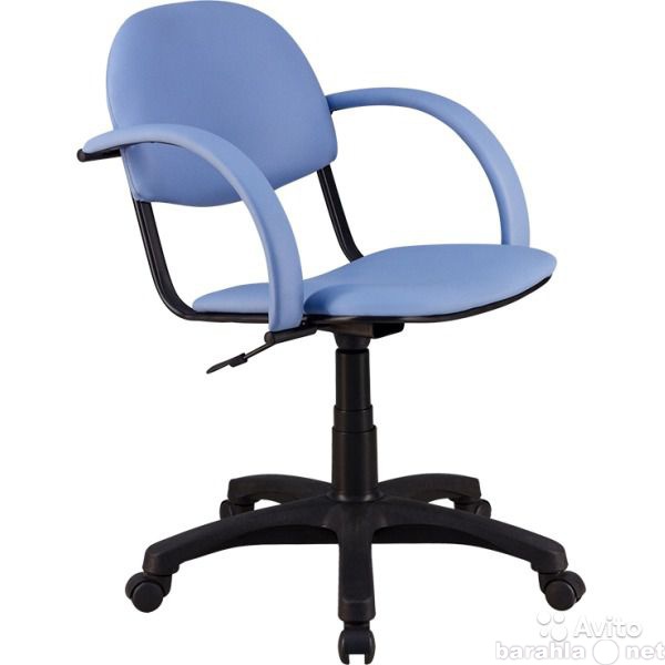 Продам: Компьютерное кресло "Бэйсик"