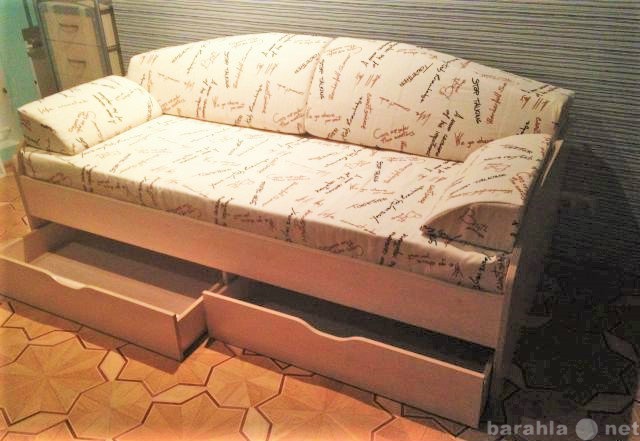 Продам: Диван-кровать и/или стол-парта