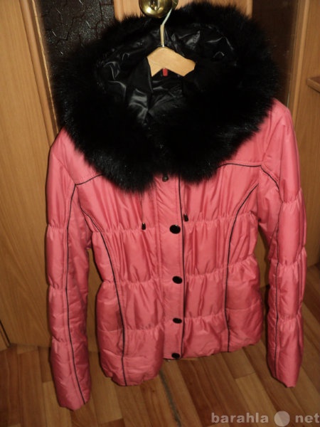 Продам: женская куртка