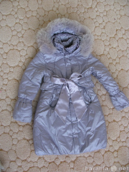 Продам: Зимнее пальто на девочку р.134-140 сирен