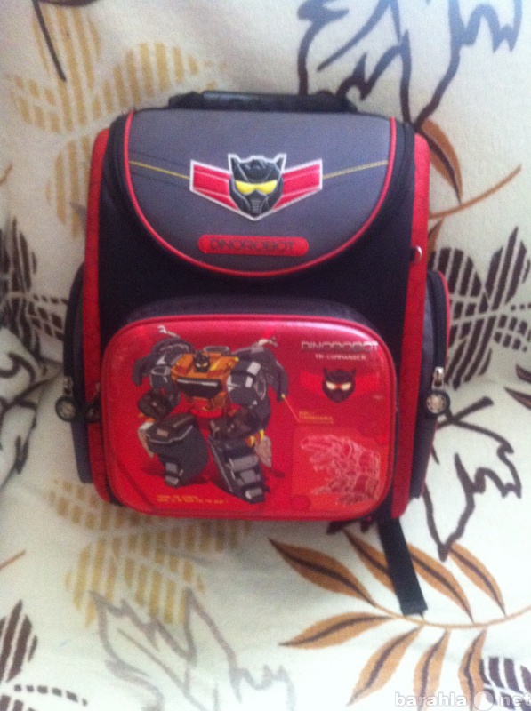 Продам: Продам школьный рюкзак для мальчика