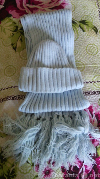Продам: Шапка с шарфом (зимняя)