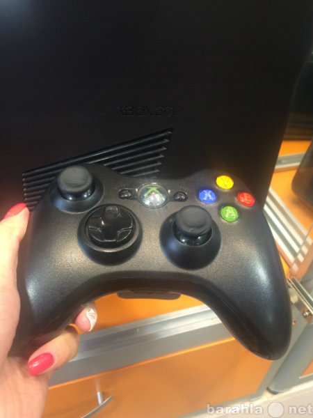 Продам: Игровая приставка Xbox 360 4G