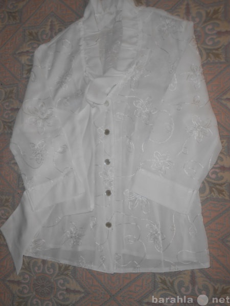 Продам: Кофточки, блузки 48-р. все по 100 руб.