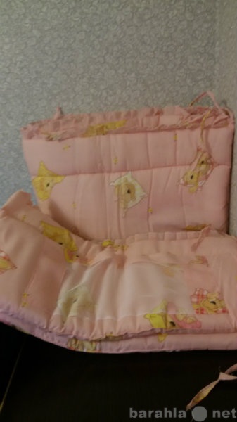 Продам: Бортики в кроватку розовые с мишками