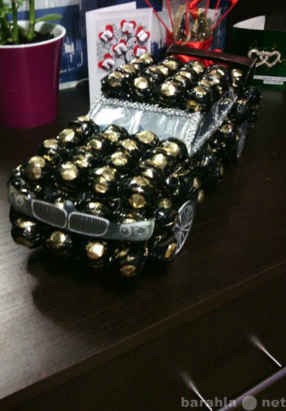 Продам: Машинка из шоколадных конфет