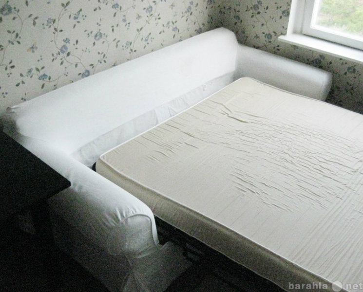 Продам: Очаровательный белый диван-кровать