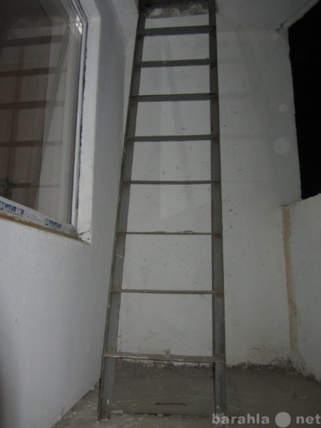 Продам: Металлическая лестница