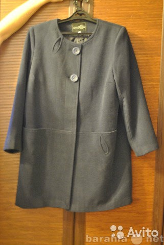 Продам: Пальто демисезонное 52 размер