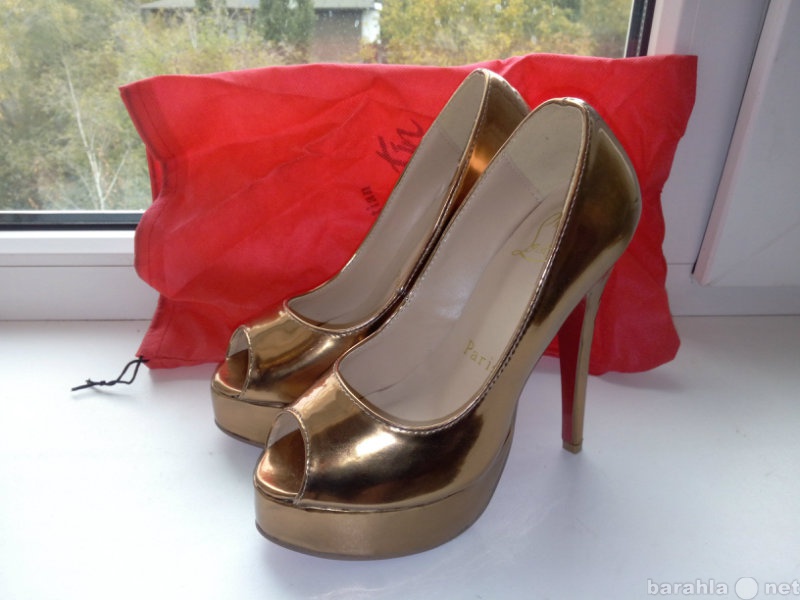 Продам: Туфли золотые с красными подошвами