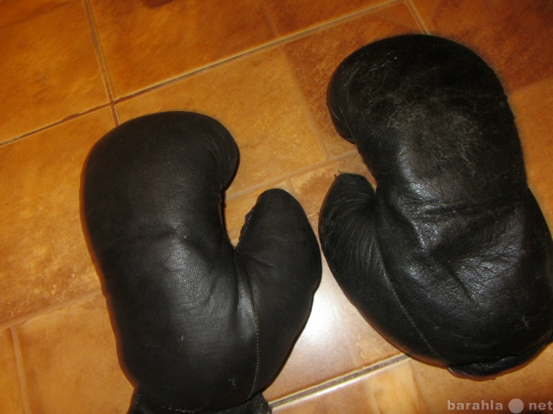 Продам: Боксерские перчатки 2 пары
