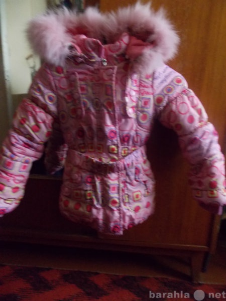 Продам: куртку зимнюю с  жилетом для девочки
