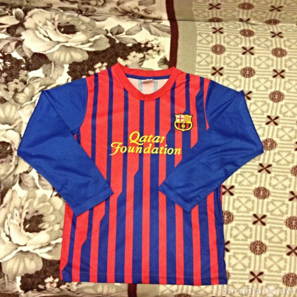 Продам: Оригинальную  кофту FC Barselona