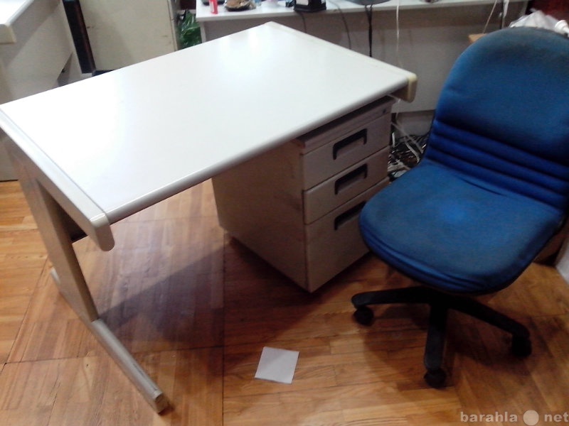 Продам: Б/У мебель офисная столы стулья