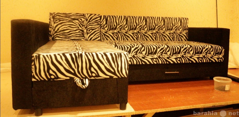 Продам: Угловой диван на пружинном блоке