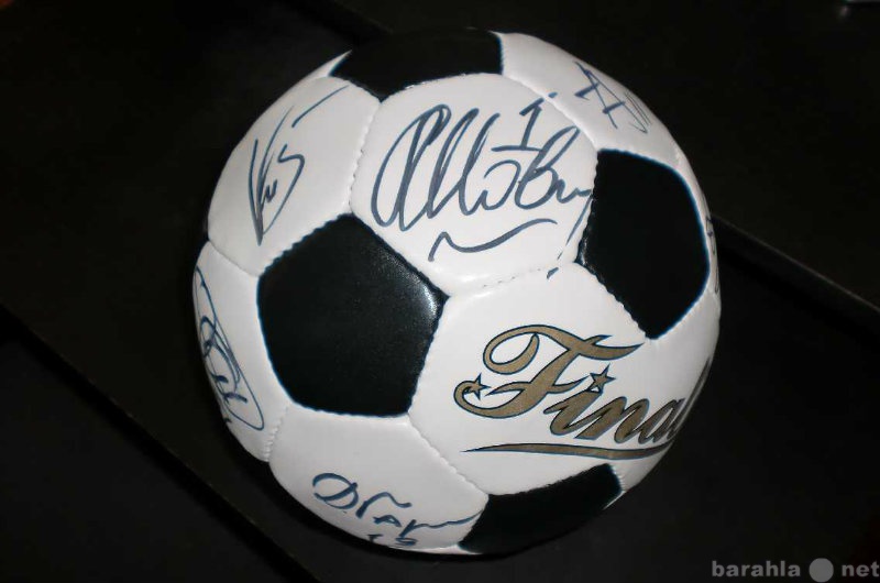 Продам: Мяч С автографами фк динамо киев