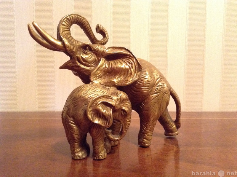 Продам: Статуэтка "Слониха со слонёнком&q