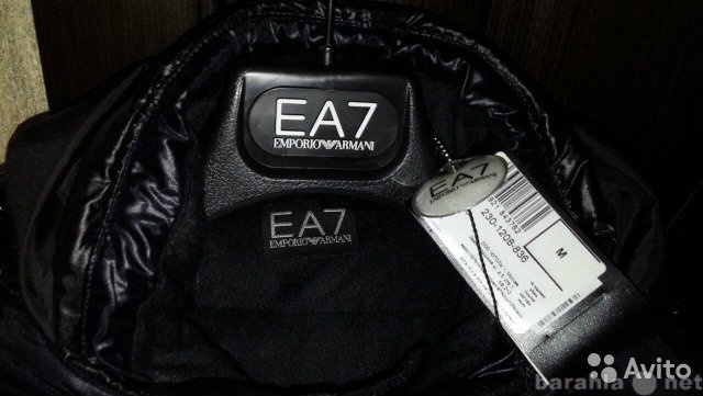 Продам: Куртка emporio armani EA7