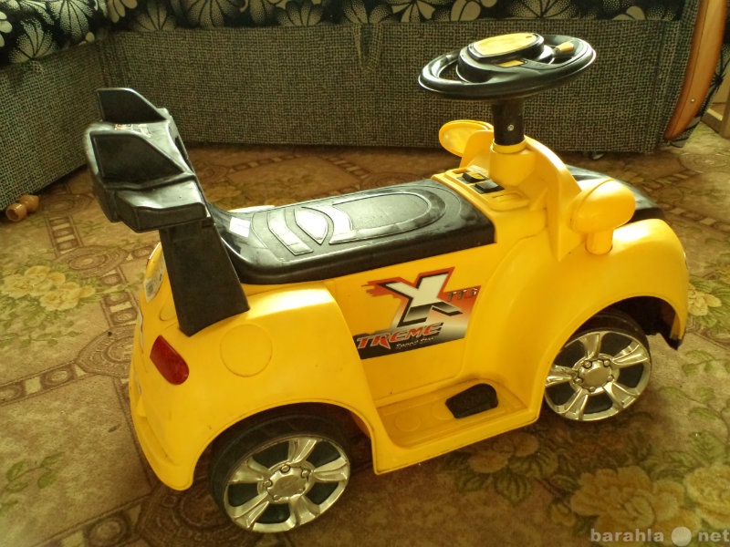 Продам: детская машина на аккумуляторе