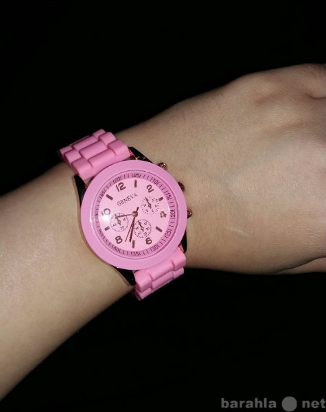 Продам: Розовые часы