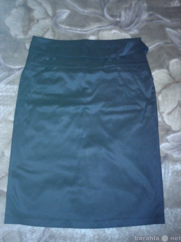 Продам: атласную юбку-карандаш р.44-46