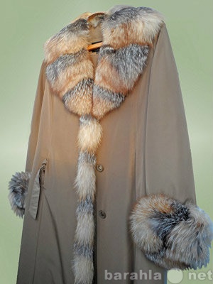 Продам: Зимнее пальто (плащёвый верх на меху)