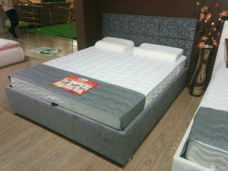 Продам: Кровать в ткани