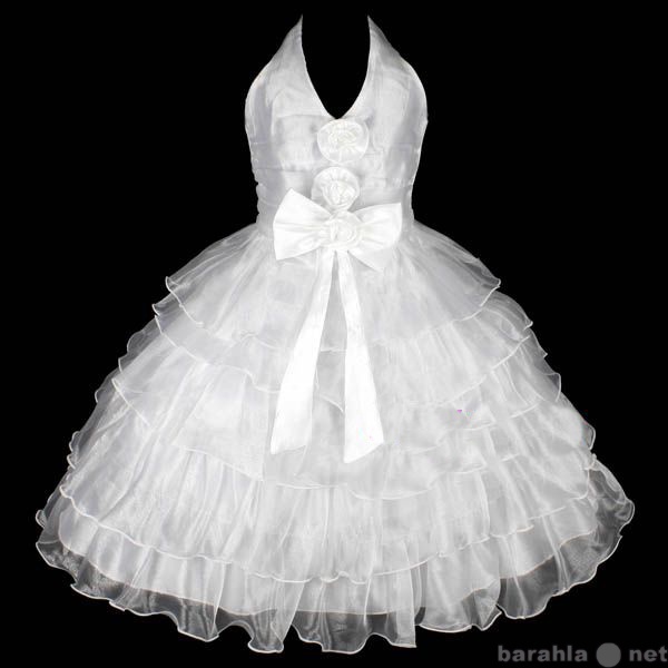Продам: Праздничное новое платье на девочку