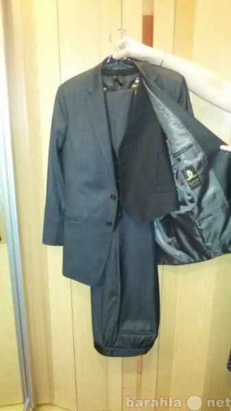 Продам: мужской костюм размер 46 рост 176