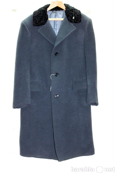 Продам: Пальто мужское зимнее